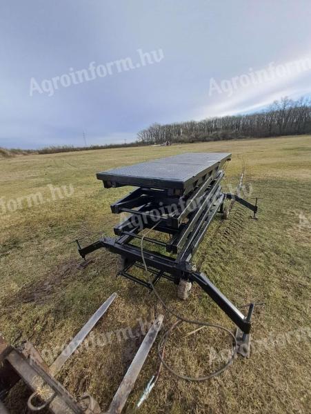 Hydraulický nůžkový výtah