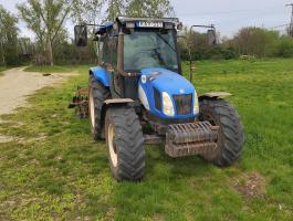 New Holland TL90A