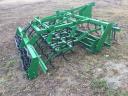 Arable cultivator compactor