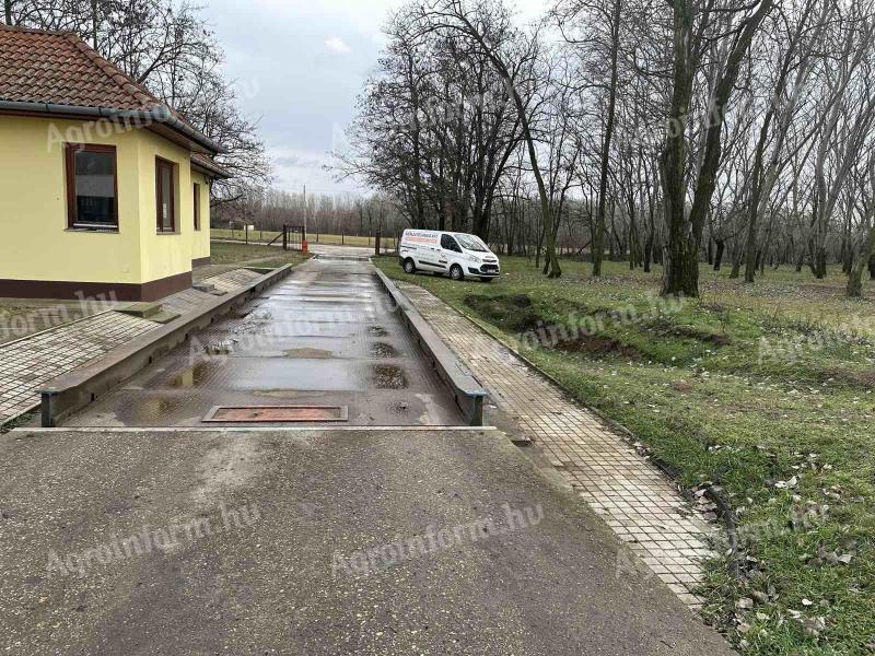 Použitá ocelová mostní váha 18x3 m, 60 t na prodej