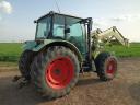 Traktor s čelním nakladačem Claas Celtis 446