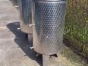 Rustproof steel tank