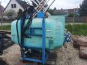 Bertou 800/12 field sprayer