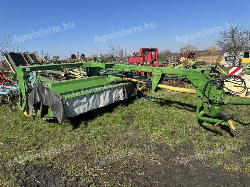 JOHN DEERE 1465, 3 METRE TRAILED DISC LAWNMOWER WITH RUBBER-TIRED SPIKE