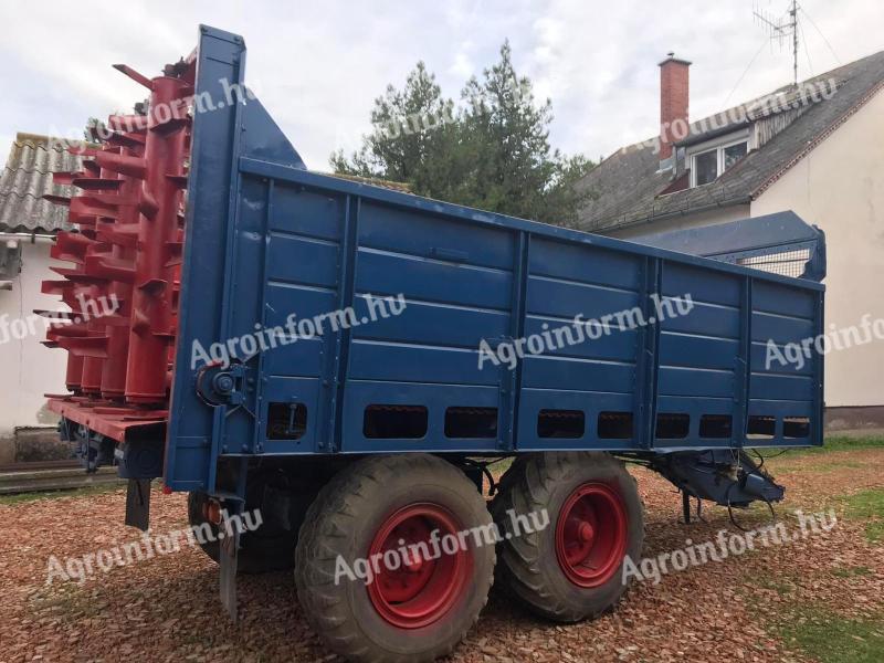 Organic manure spreader T088, fully reconditioned condition for sale