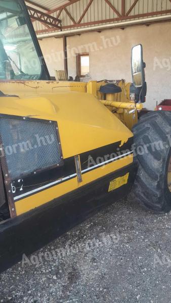 Caterpillar th 62