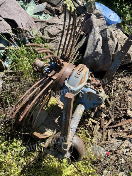 Potato harvester