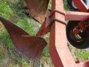 Triple IH plough for sale