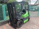 Toyota 2.5 ton forklift truck (V-3433)