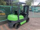 Toyota 2.5 ton forklift truck (V-3433)