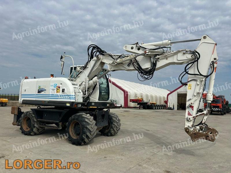 Hitachi ZX 140W-3 bager z gumijastimi kolesi