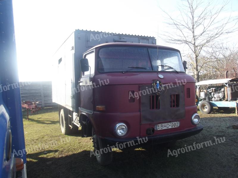 Dílenský vozík Ifa W50 L/W s tachografem a nářadím na prodej