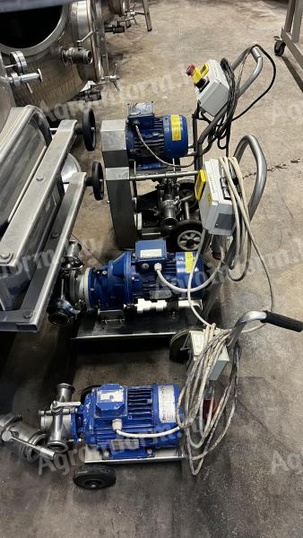 PLC T2 labeling machine, Bordolese glitterbox, Tardito screw locking machine, Zambelli pump for sale