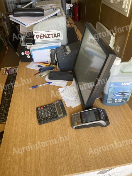 Benzinska pumpa na prodaǰu