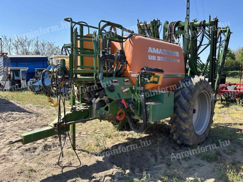 Amazone UG 3000/24 trailed sprayer