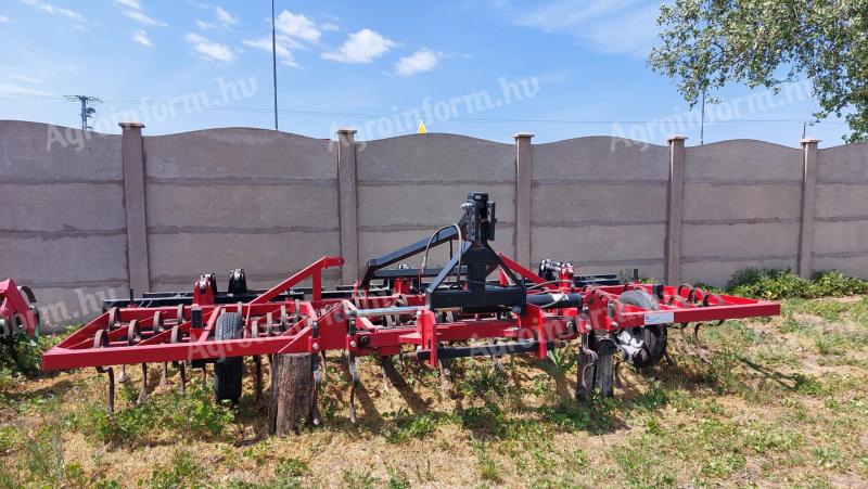 Prodajem kombajn Vadkert Agrotechnika 4,8m