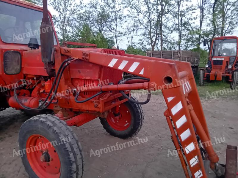 Front loader for Mtz tractor for sale