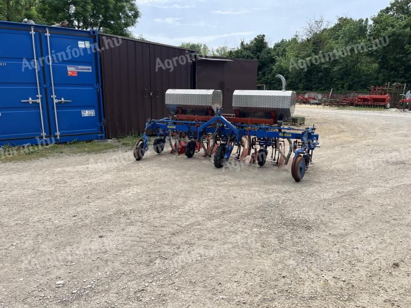 Einböck 4 row row cultivator + fertiliser spreader