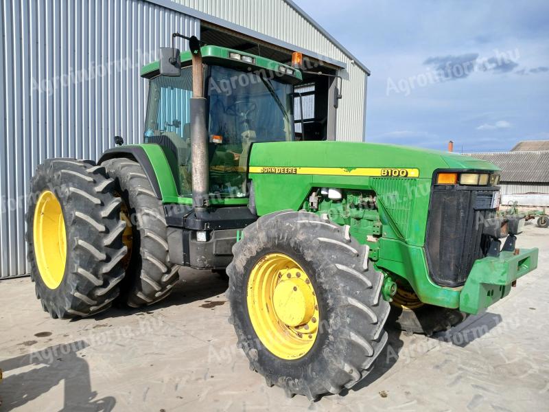 John Deere 8100