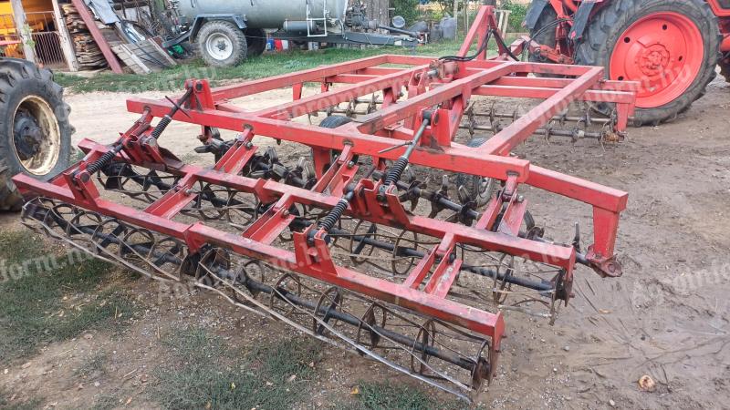 MecsekAgro 3M digging drill