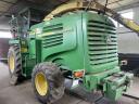 JD 7200 scarifier