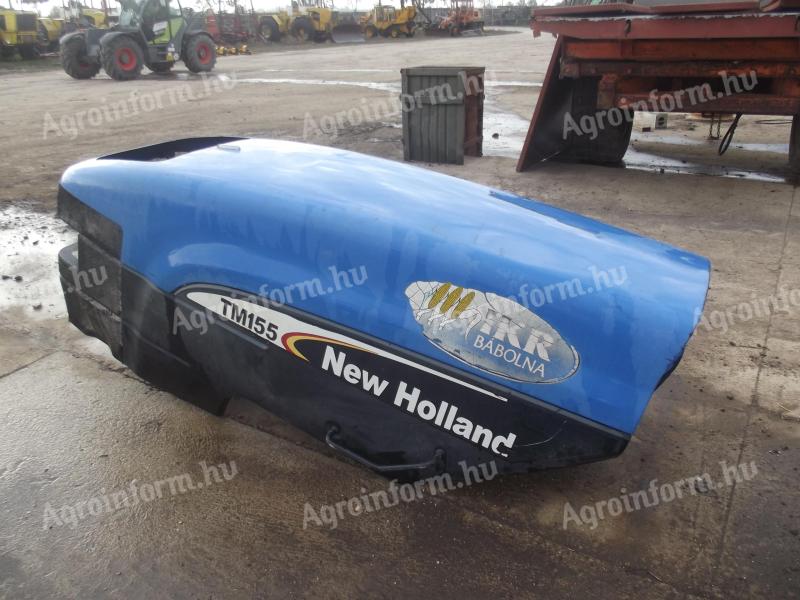 Prodej kapoty traktoru New Holland TM155