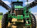 Samojízdný postřikovací traktor