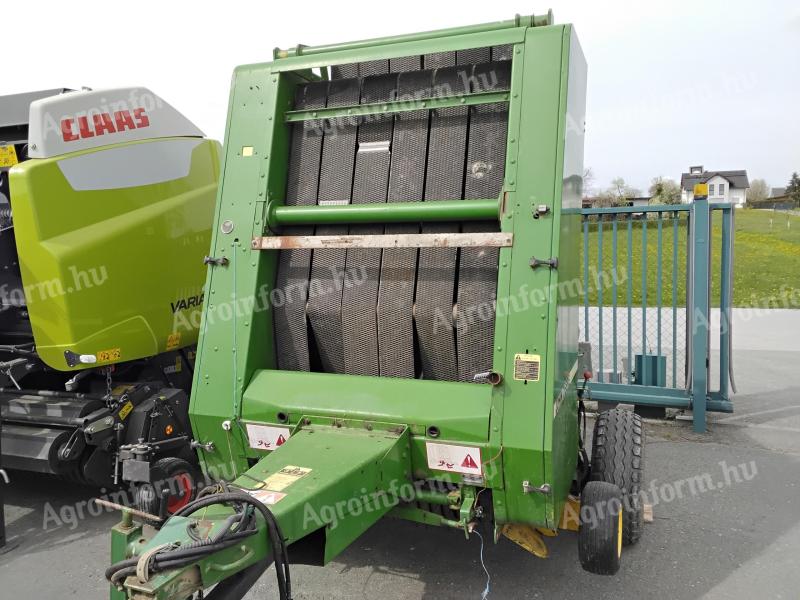 John Deere 550 string baler with round baler