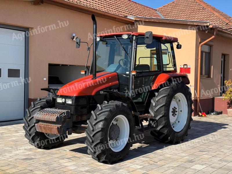 New Holland L85 tractor