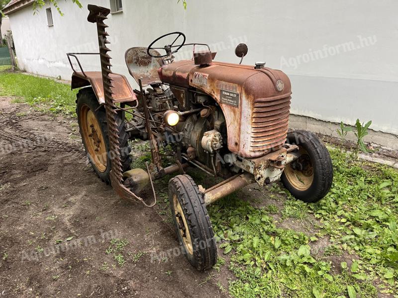 Steyr T84 alternating mower tractor