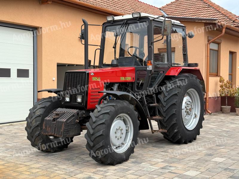 Bělorusko MTZ 892.2 traktor