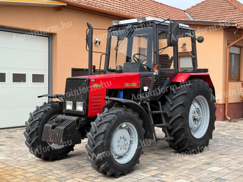 Bělorusko MTZ 892.2 traktor