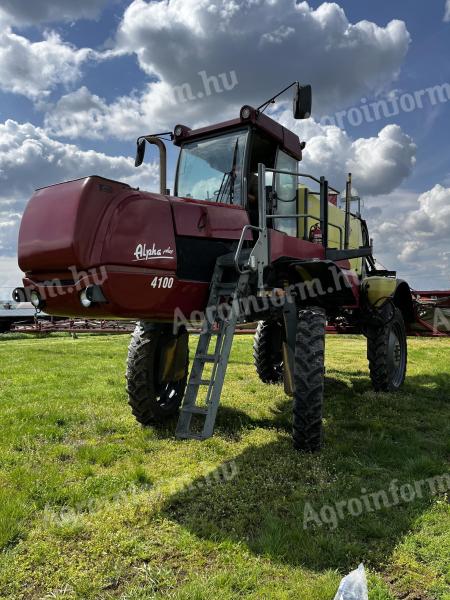 Hardi Alpha Plus 4100 litre self-propelled sprayer with 28 m airbag sprayer frame