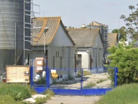 Szomszédos baromfitelepek