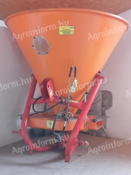 Prodajem rasipač gnojiva 500 litara