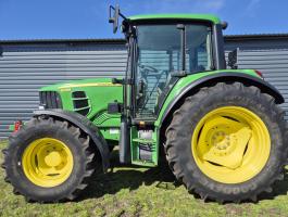 John Deere 6330-as, 3094 üzemórával eladó