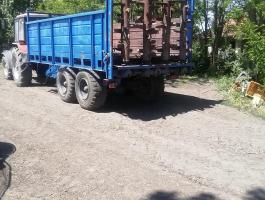 Eladó T088 trágyaszóró