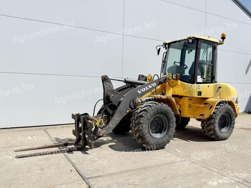 Volvo L35B – Baujahr: 2003 – Betriebsstunden: 6.866 – Leasing ab 20 %