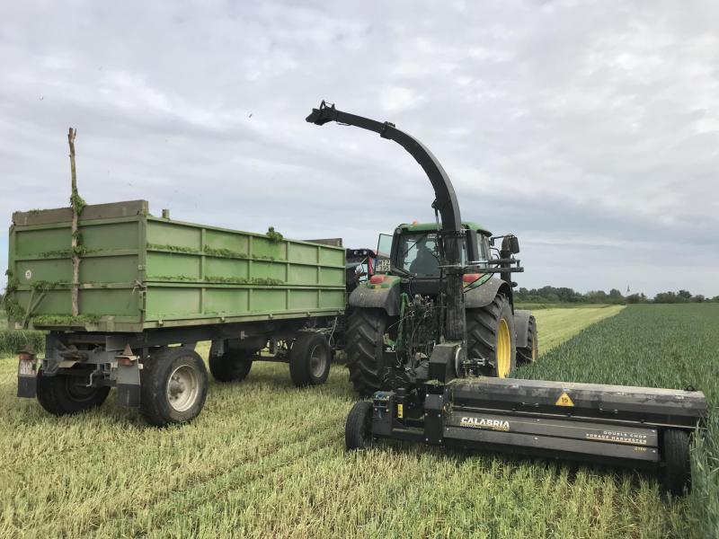 New from stock Celikel Calabria 2.1 m silage spreader, can pick up to 28 tonnes/hour