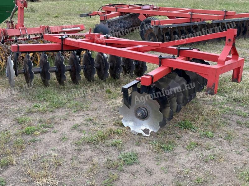 2,2 m suspendovani „V“ disk, kategoriǰa MTZ