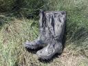 I'M LOOKING FOR LARGE USED RUBBER BOOTS AND PVC JACKETS FOR ARTISTIC USE