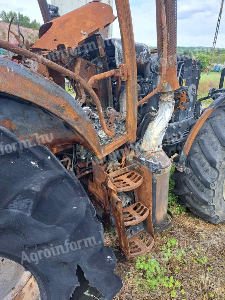 New Holland T6