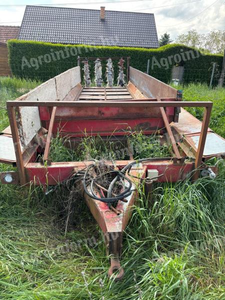 Service bed spreader, ball separator