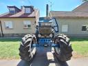 Ford 8210 traktor