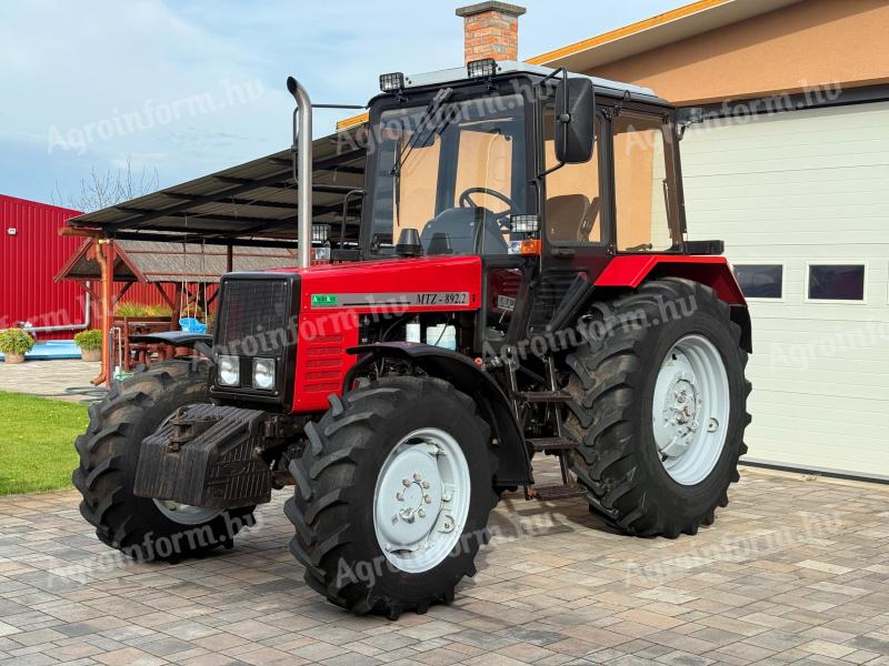 Bělorusko MTZ 892.2 traktor