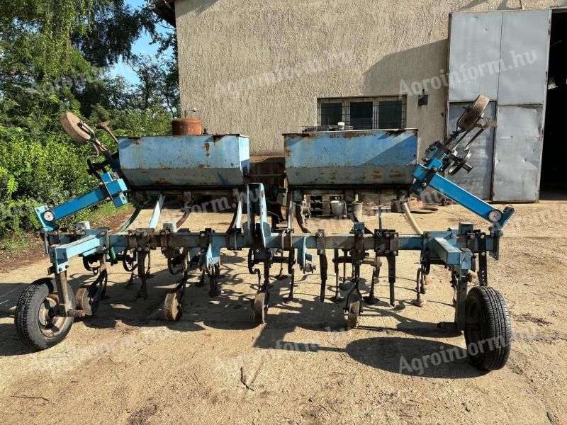 Hoses for row cropping