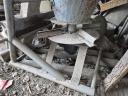 Individual fertiliser spreader