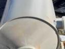 Plastic tank (15 hl) for sale