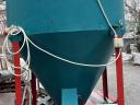 Feed mixer