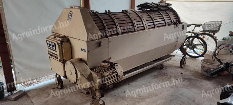 Presă de struguri
